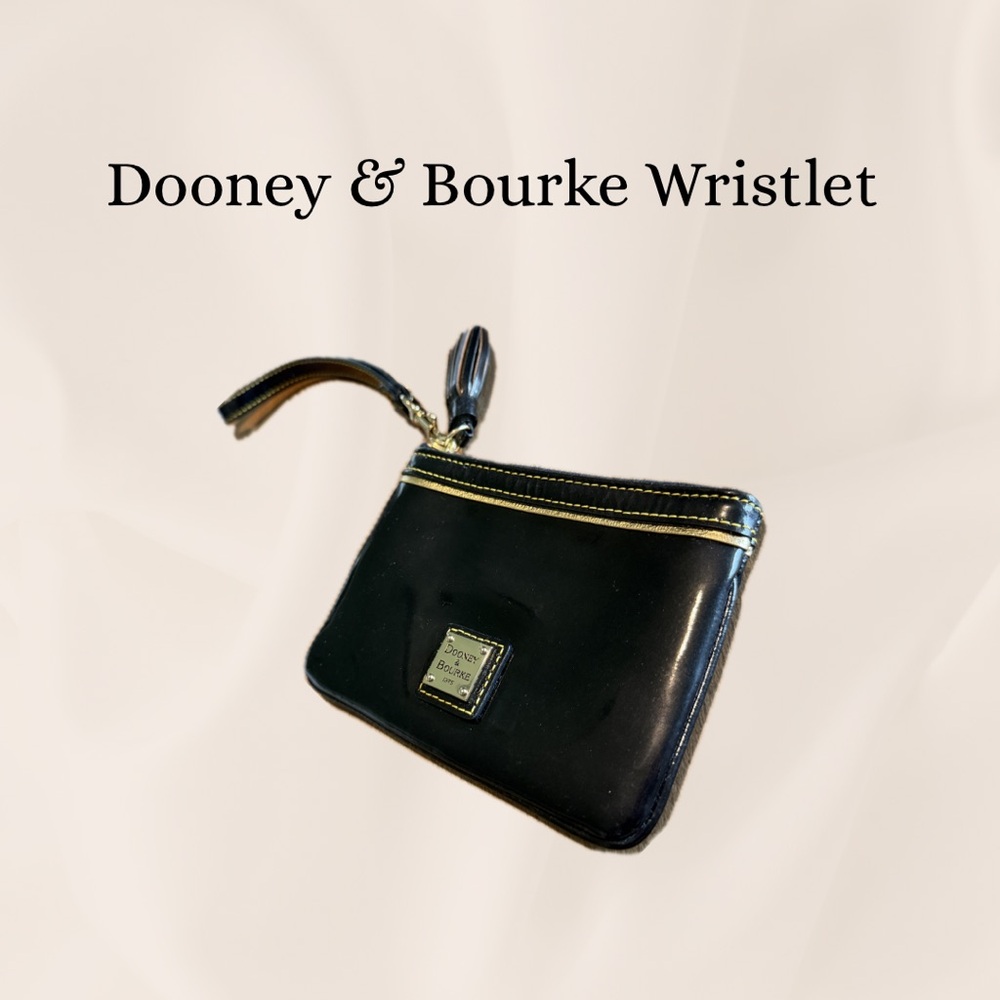 Dooney & Bourke Wristlet